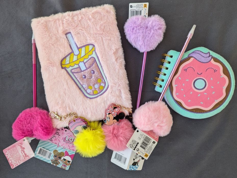 Пушистые блокноты ручки брелки печати