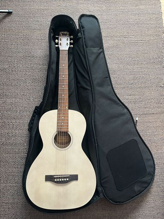Guitarra Art & Lutherie (Godin)