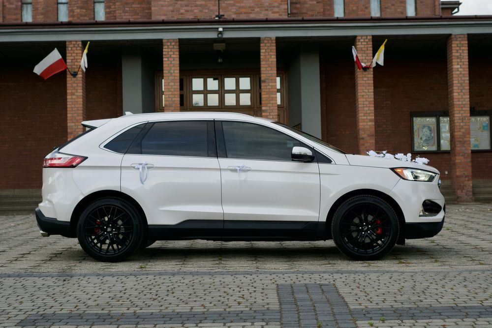 Auto samochód do ślubu Ford Edge / wynajem na imprezy okolicznościowe