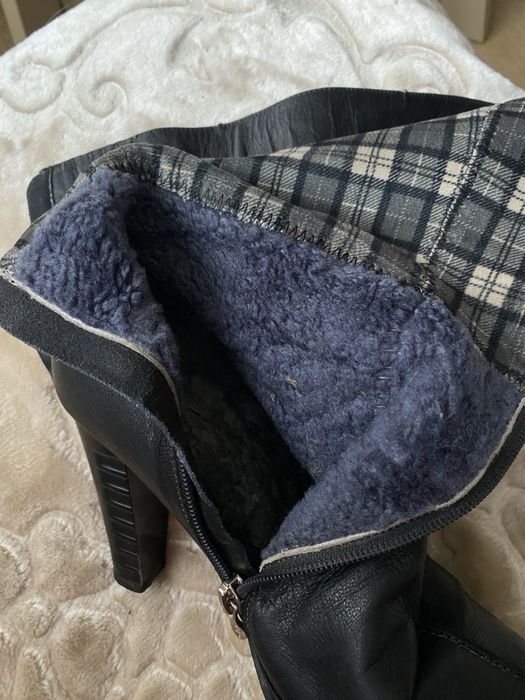 Зимові чоботи на каблуку