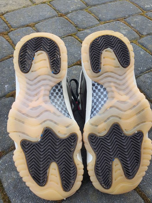 Buty Air Jordan 11 Retro (GS) Białe rozmiar 35,5  stan BDB