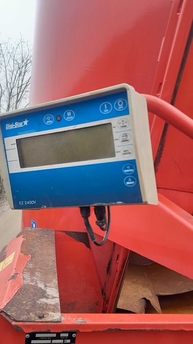 Paszowóz,  wóz paszowy 10m3 Trioliet Strautmann