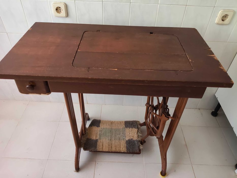 Maquina de costura vintage Singer