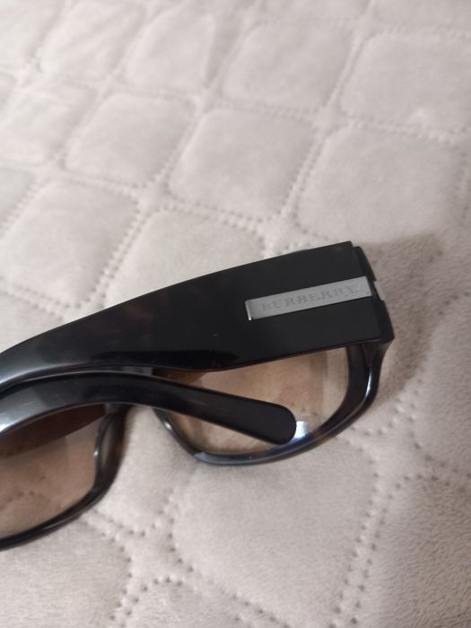 Óculos de sol estilo Burberry B 4015 – pretos