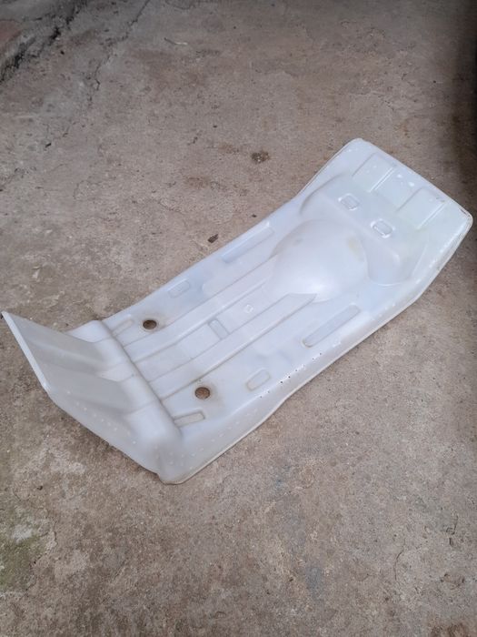 Vendo base do banco para Yamaha xtz 750 Super Tenere