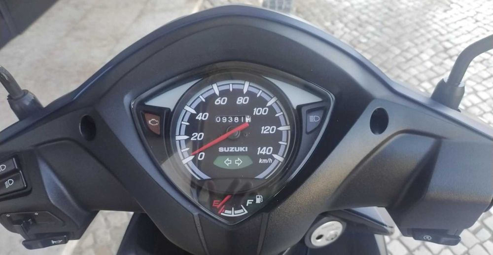 Scooter Suzuki Adress 110 cm3 sómente 9300 km´s