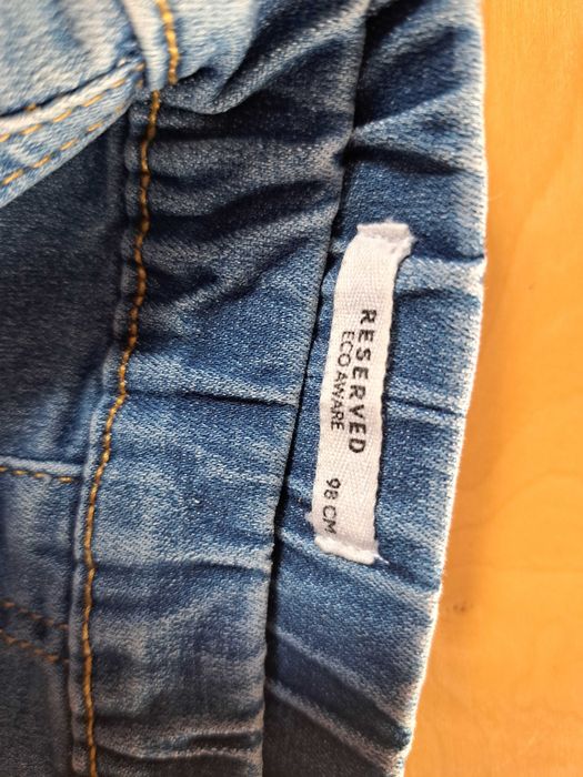 Jeansy r. 98 Reserved