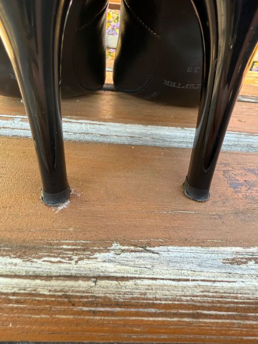 Чорні класичні туфлі