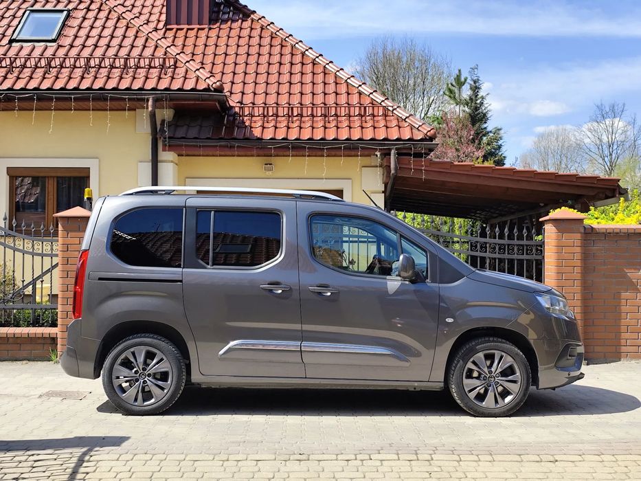 Toyota Proace City Verso ** Family ** Salon PL ** 130KM ** Fv Vat23 **