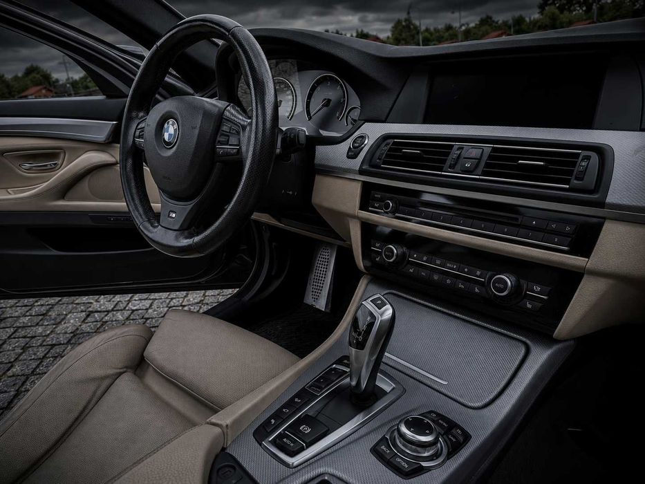 BMW Seria 5 F11 535d X-Drive