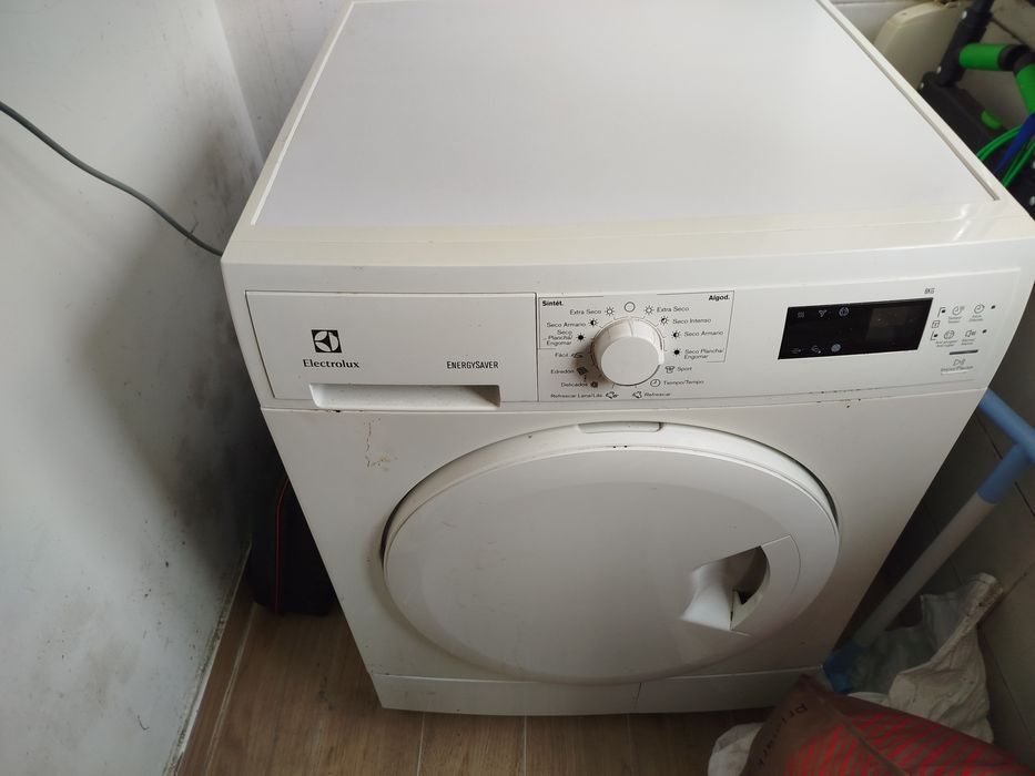 Máquina de Secar Roupa Eletrolux
