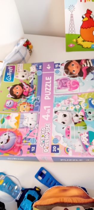 Lote/conjunto livros, puzzles, jogos, brinquedos (32 peças)