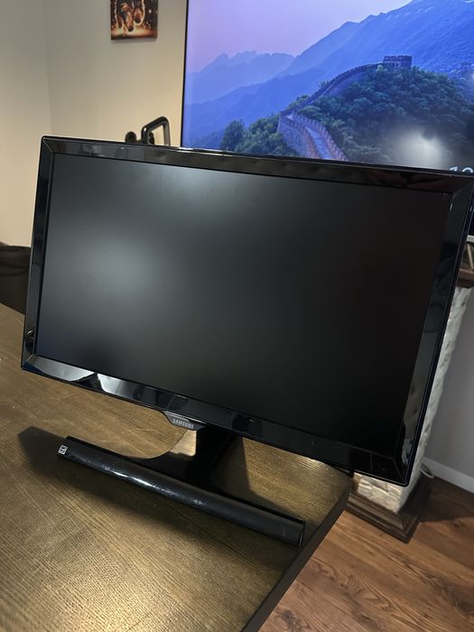 Монітори Samsung LS22E390HSO/C1