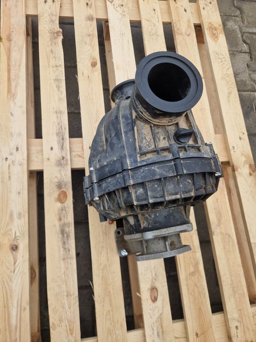 Pompa wirnikowa z napędem hydraulicznym