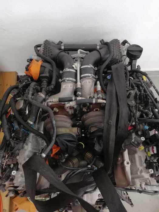 Motor bmw m5 s63b44b