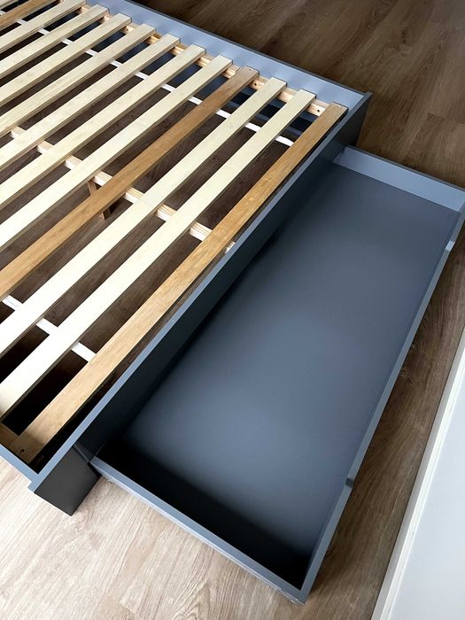 Cama com estrado e gaveta 160cmx200cm