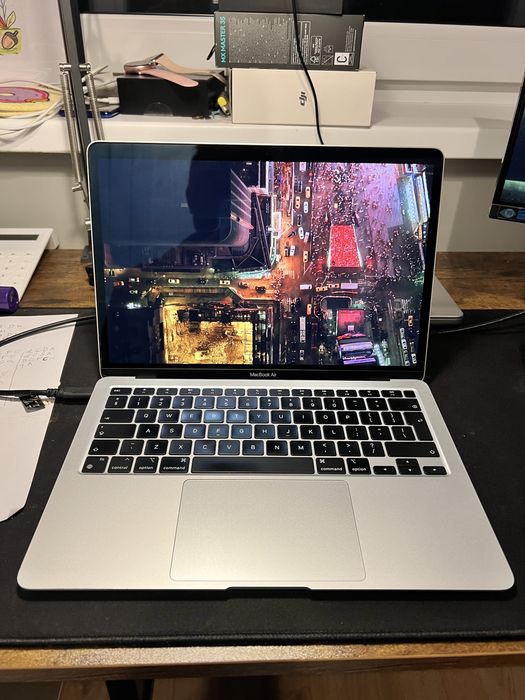 Macbook Air 13 M1 16 GB RAM 256 GB SSD Srebrny Silver Faktura BAT FVAT