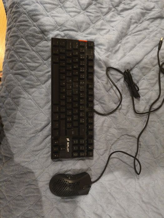 Teclado e mouse da NPLAY