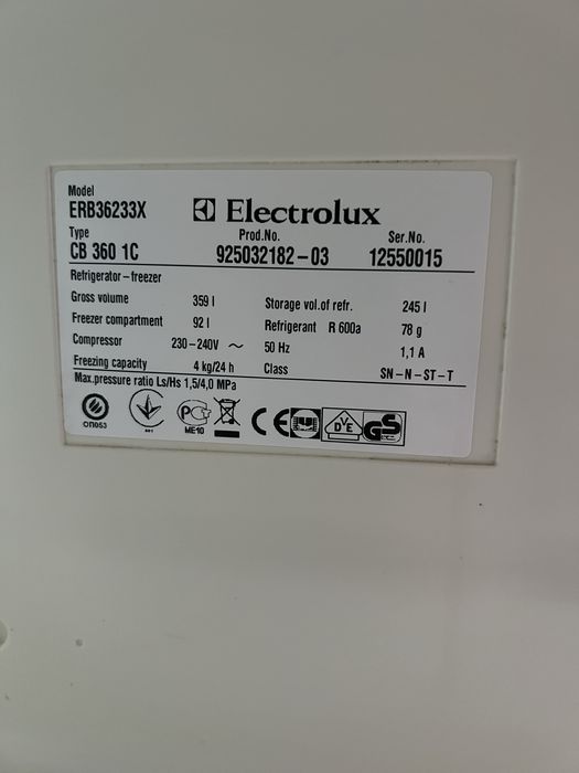 Холодильник Electrolux