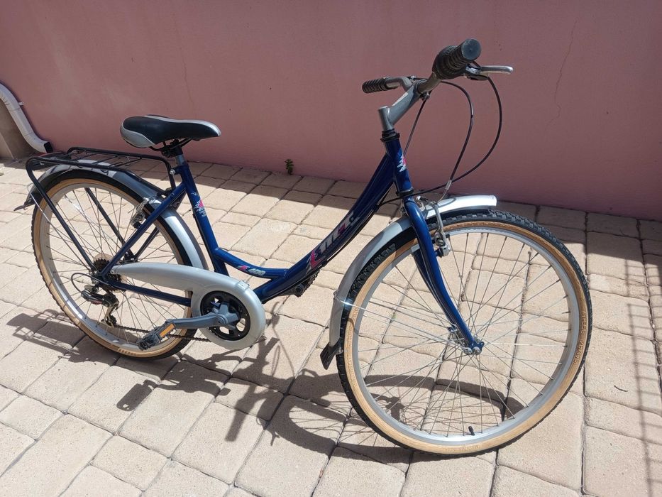 Bicicleta de senhora
