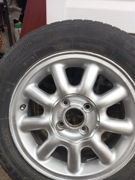 Диски 14-4*100 з покришками. Стан нормальний без тріщин та зварки,ціна