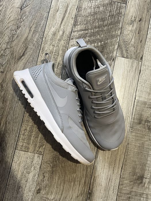 Кросівки Nike air max thea
