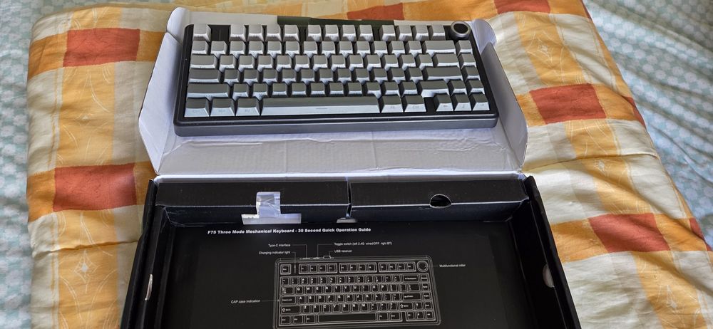 Vendo Teclado Mecânico