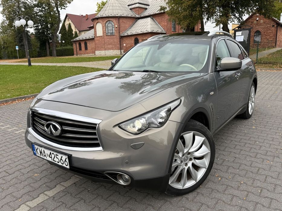 Infiniti QX70