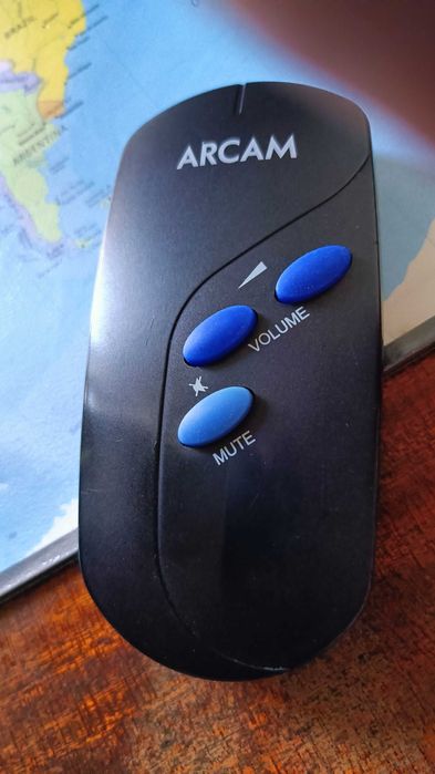 Amplificador Arcam Alpha 7R c/ comando