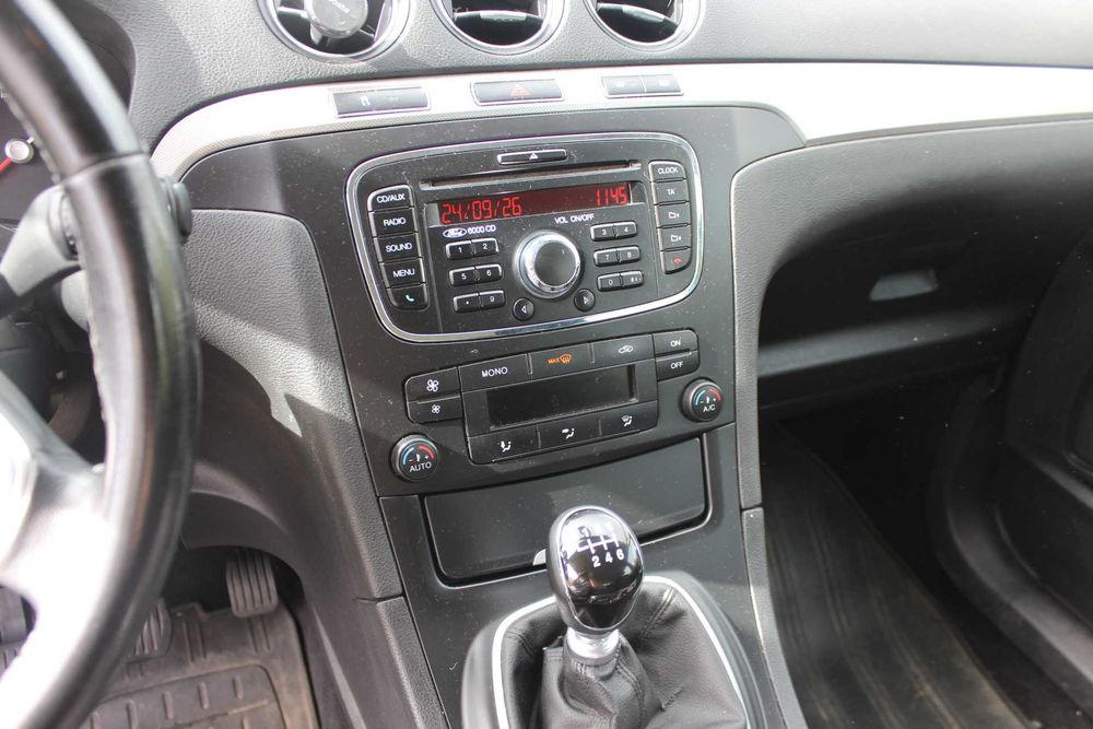 FORD S MAX 2013 rok jeden właściciel w Polsce 2.0 disel 175 KM zarejestrowany opłacony