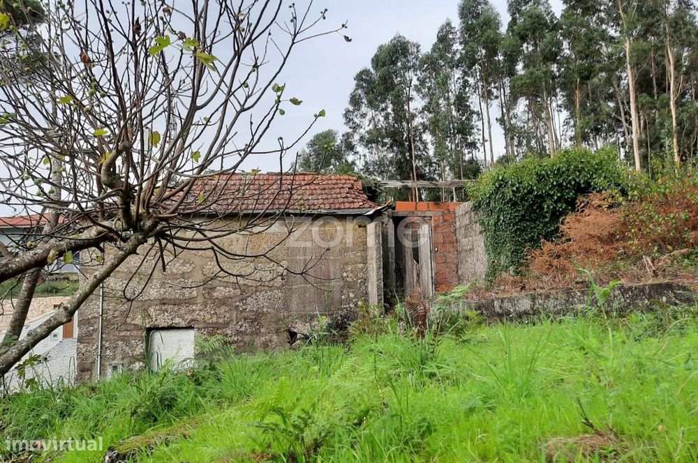 Casa para recuperar em Figueira, Penafiel — Lagares E Figueira, Porto