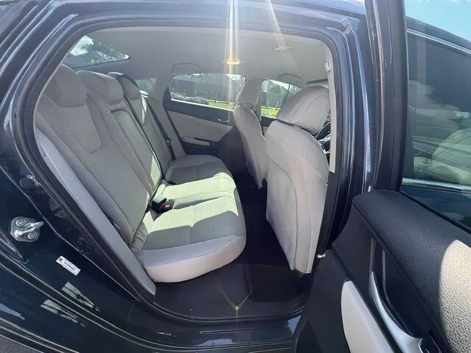 Honda Insight Hybrid      2019