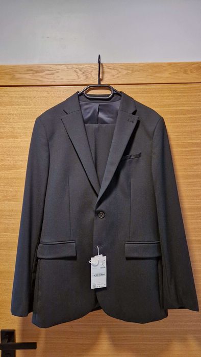 Garnitur C&A męski nowy nieużywany