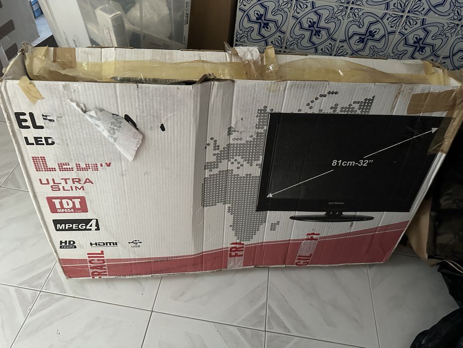Vendo televisão usada