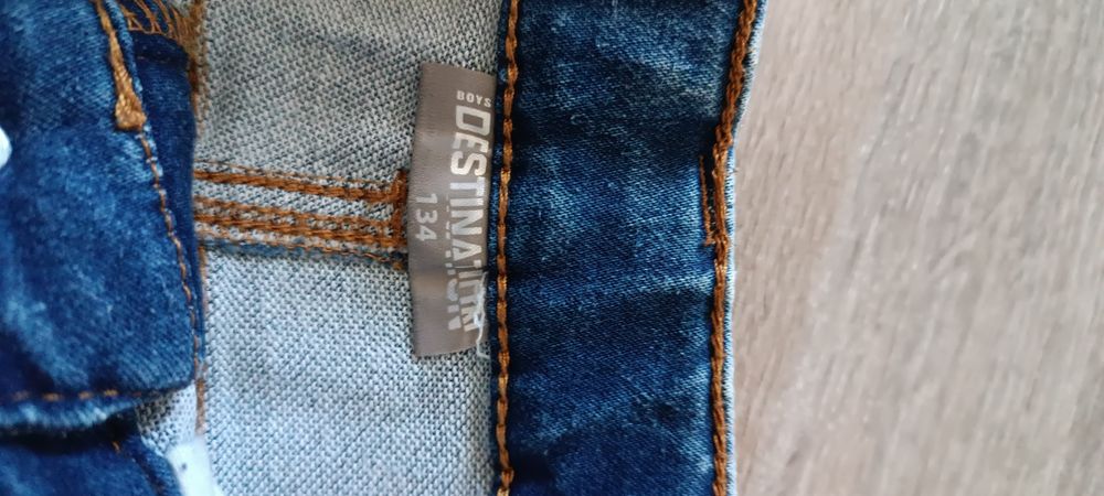 Spodnie dżinsowe dla chłopca 134