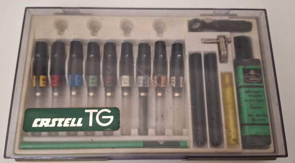 Estojo de canetas  Faber Castell