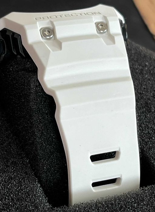 Casio G-Shock GA-B001SF-7EAR. Stan idealny.