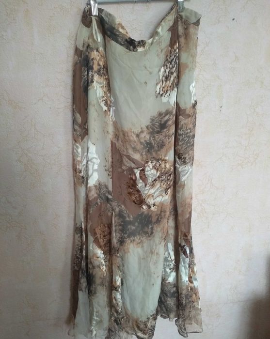 костюм з натурального шовку великого розміру