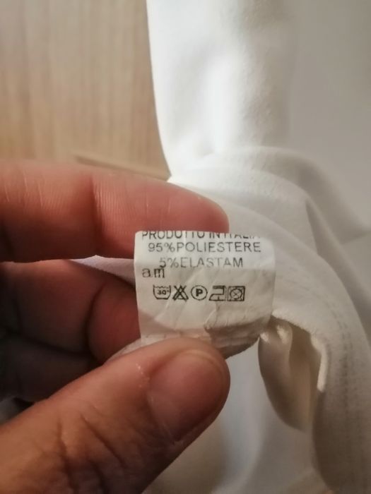 Sprzedam sukienkę bez rękawów