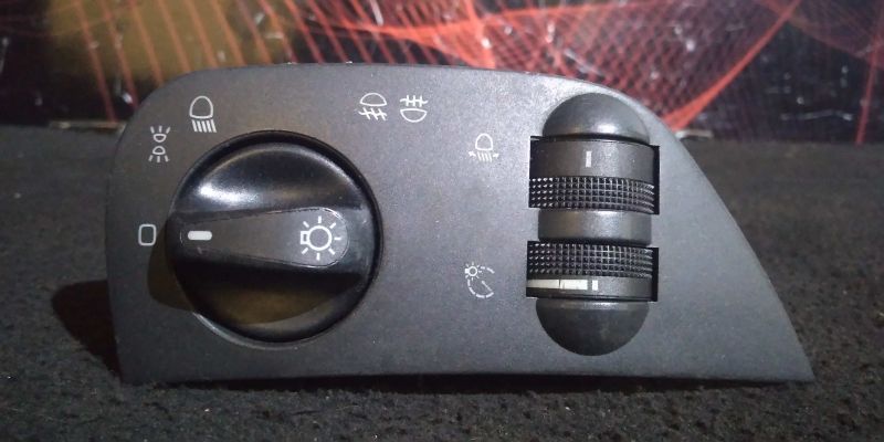 Comando Das Luzes Skoda Felicia Ii (6U1)
