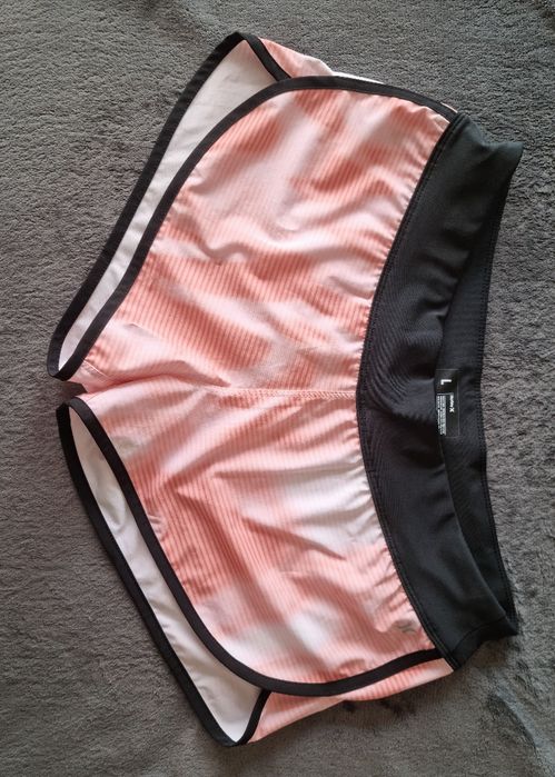 Spodenki szorty sportowe Hurley rozmiar L/40