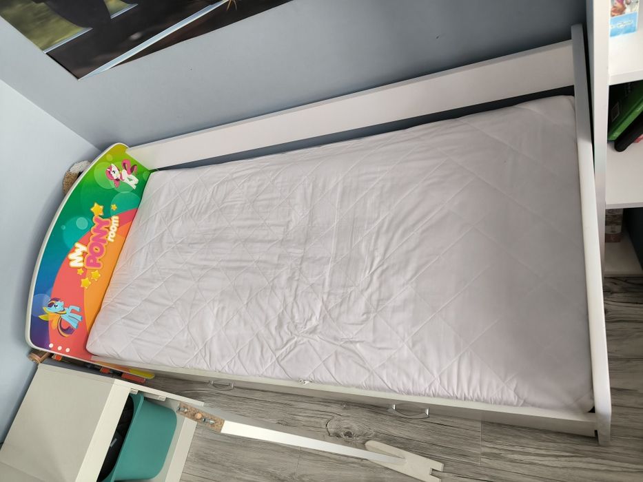 Łóżko dziecięce 160x80 używane, materac, szuflada
