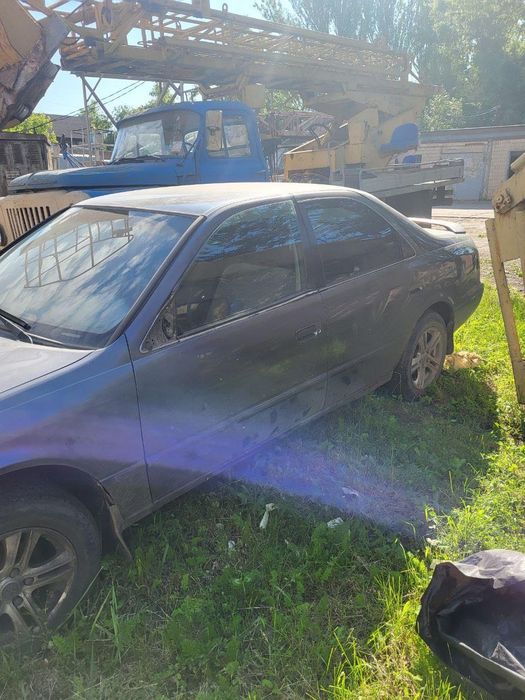 Toyota Camry 20 капот