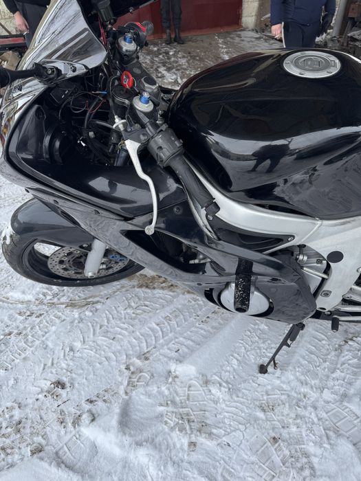 YAMAHA R6 спорт байк