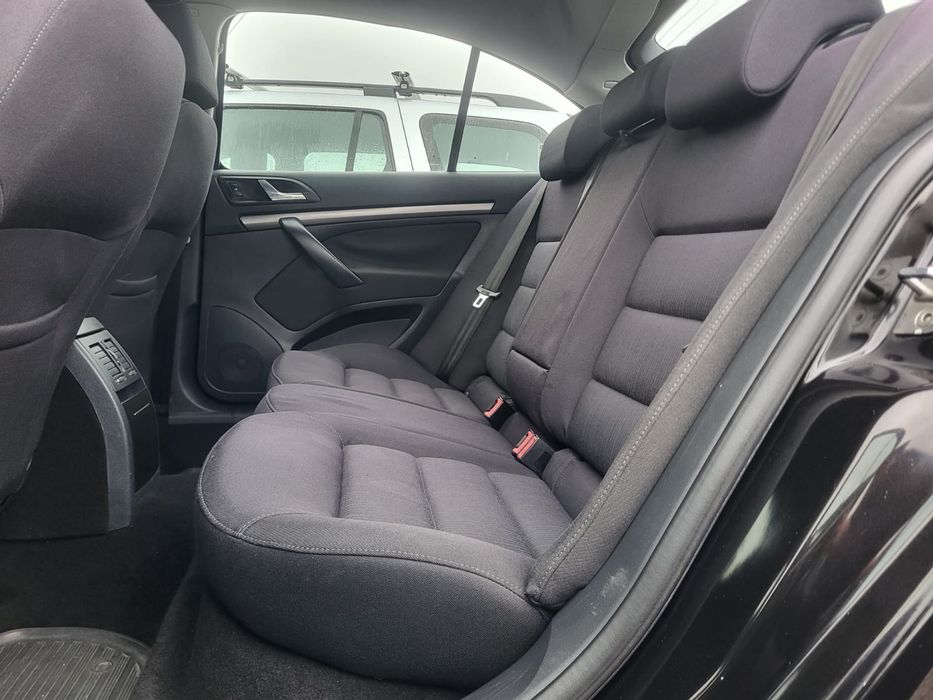 Skoda - Octavia 1.6 cm benzyna , klima ,super stan , okazja !