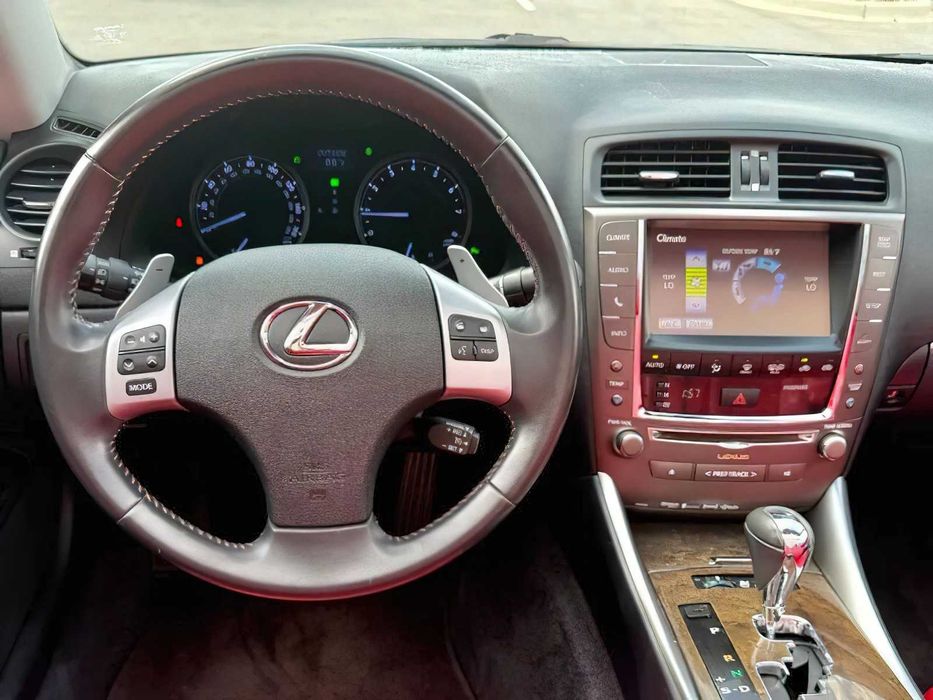 Lexus IS 250      2015