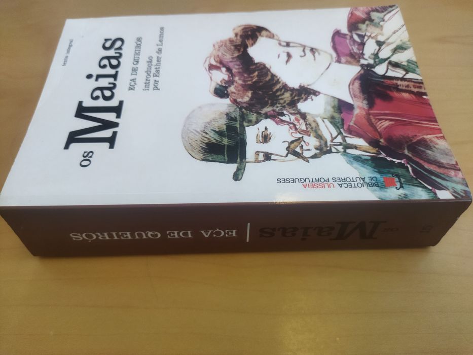 Livro "Os Maias", de Eça de Queirós