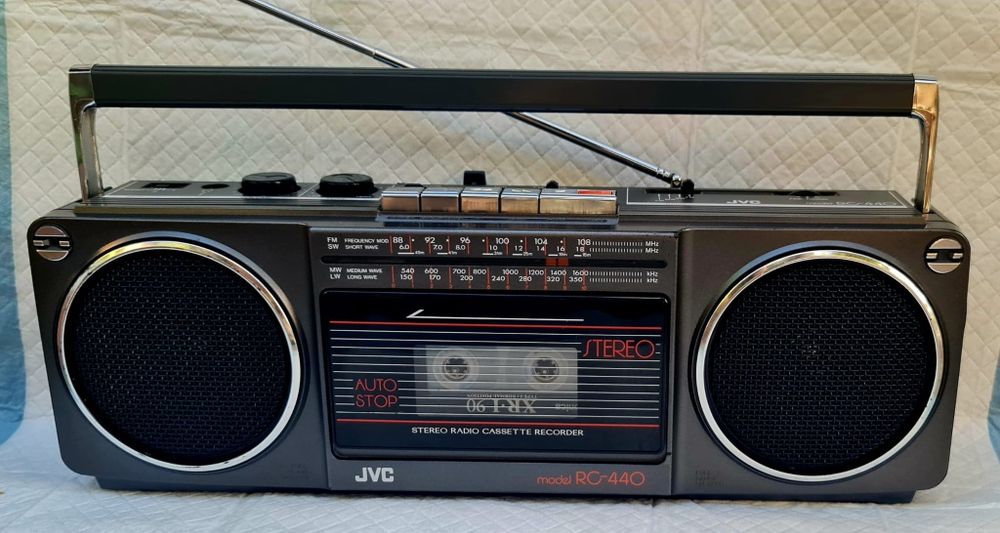 JVC RC-440LD кассетная магнитола