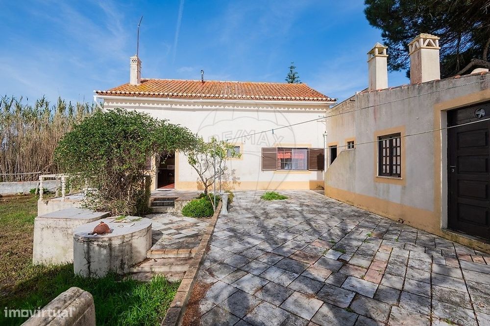 Moradia T5 para venda