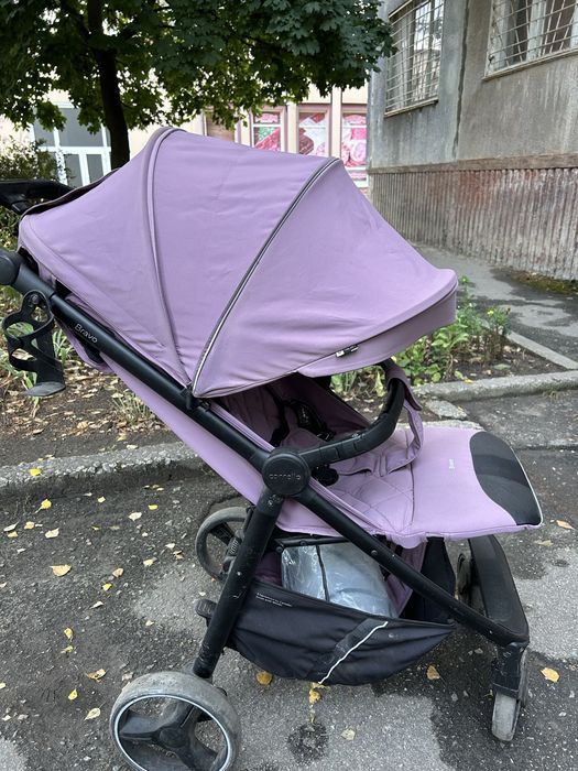 Прогулянкова коляска Carrello